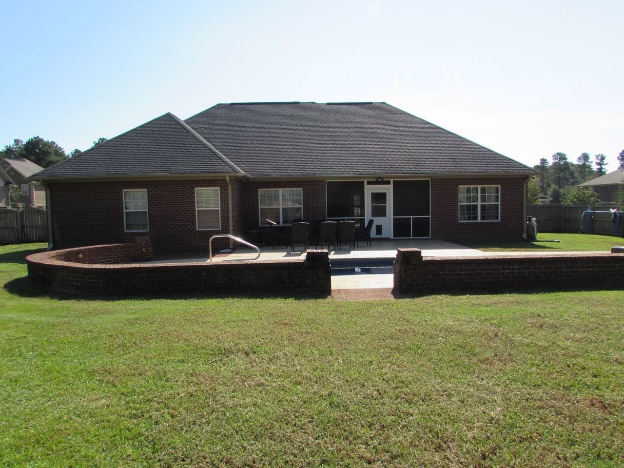 630 Adger Ln - Photo 3 of 13