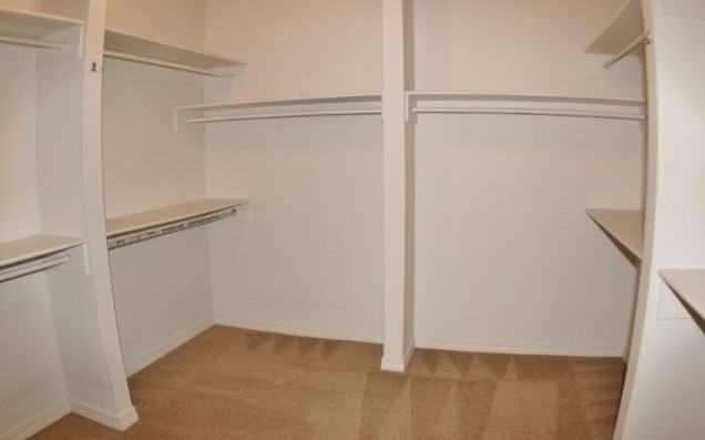 409 Olive Dr - Photo 7 of 15