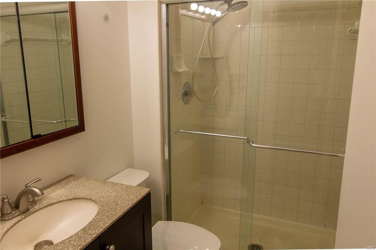 18 Brooker Ct - Photo 4 of 13
