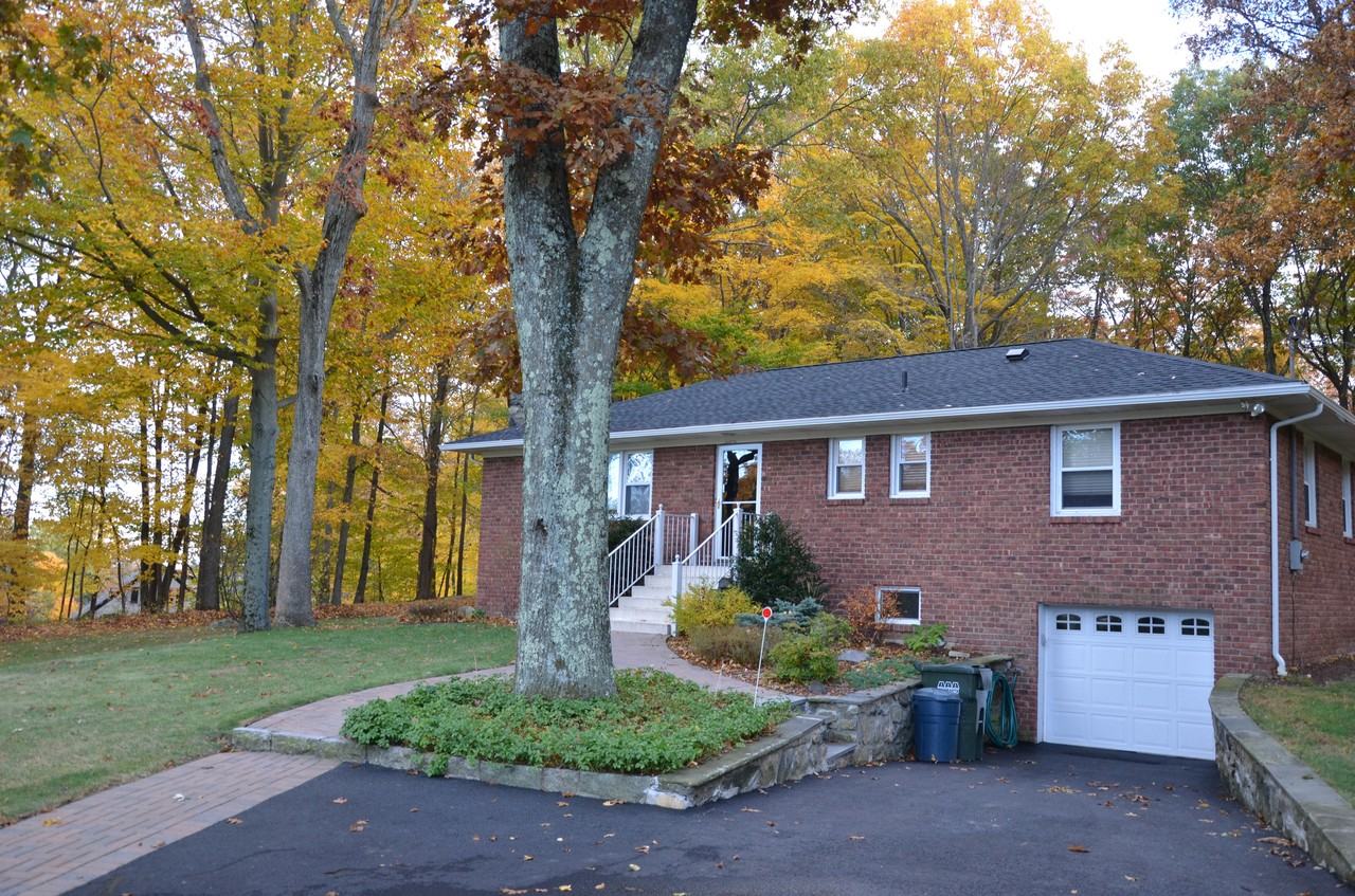 33 Somerset Ln - Photo 2 of 17