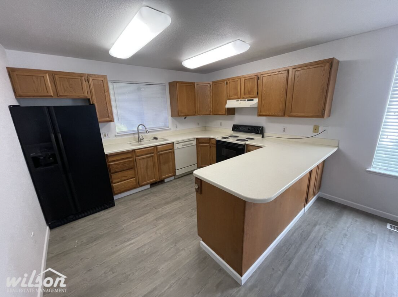 5606 Mount Clemens Way - Photo 3 of 18