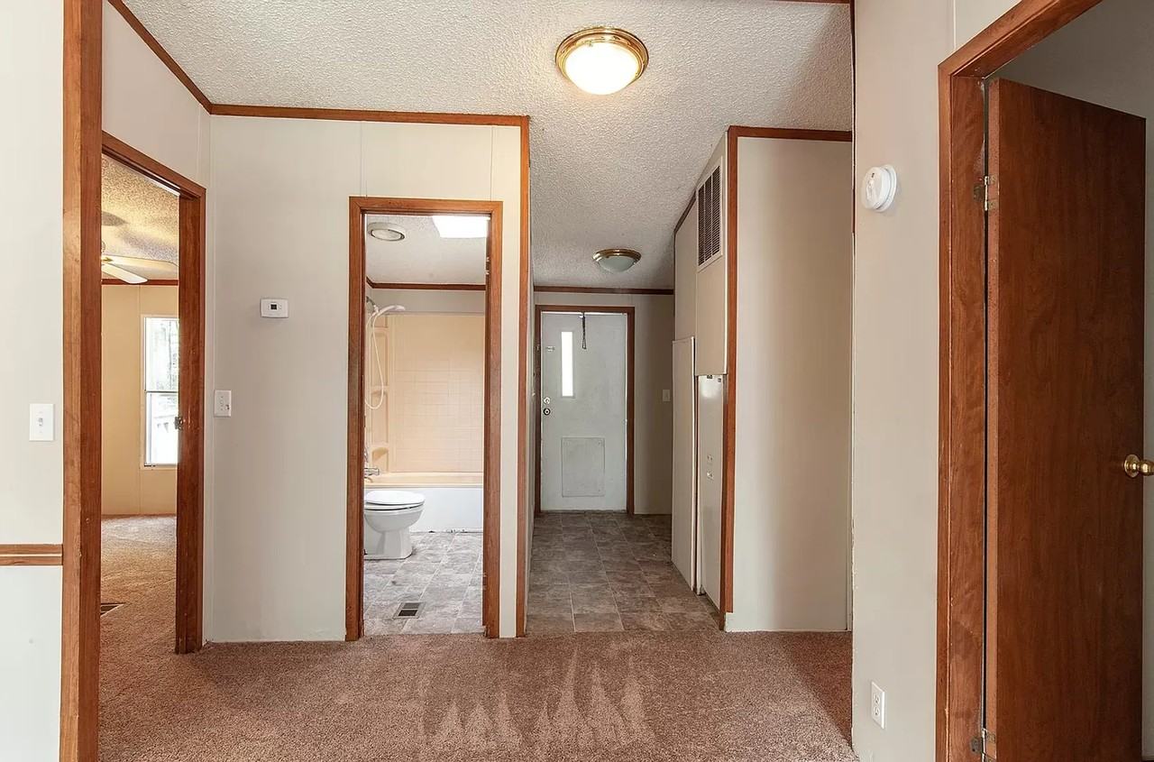 135 Angeline Circle Southeast - Photo 3 of 11