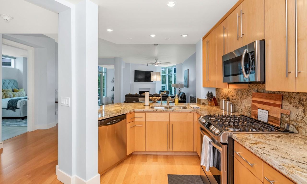 120 E Rio Salado Pkwy #206 - Photo 2 of 20