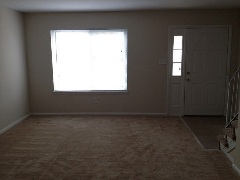 2925 Theodorus Ct - Photo 3 of 10
