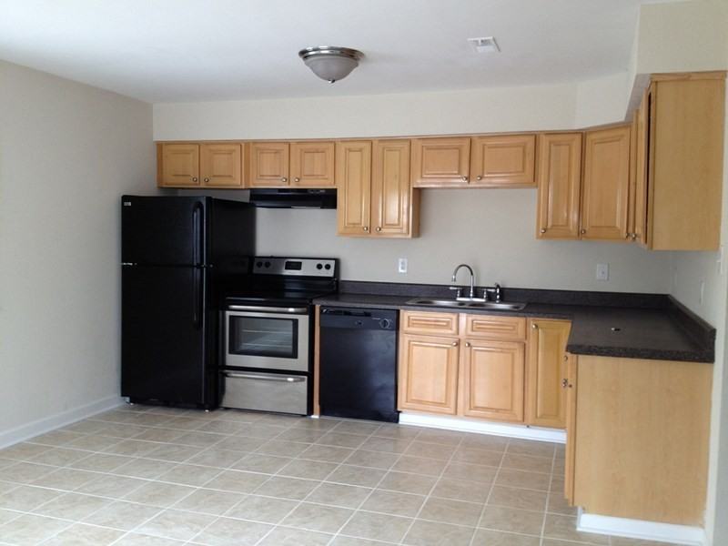 2925 Theodorus Ct - Photo 4 of 10