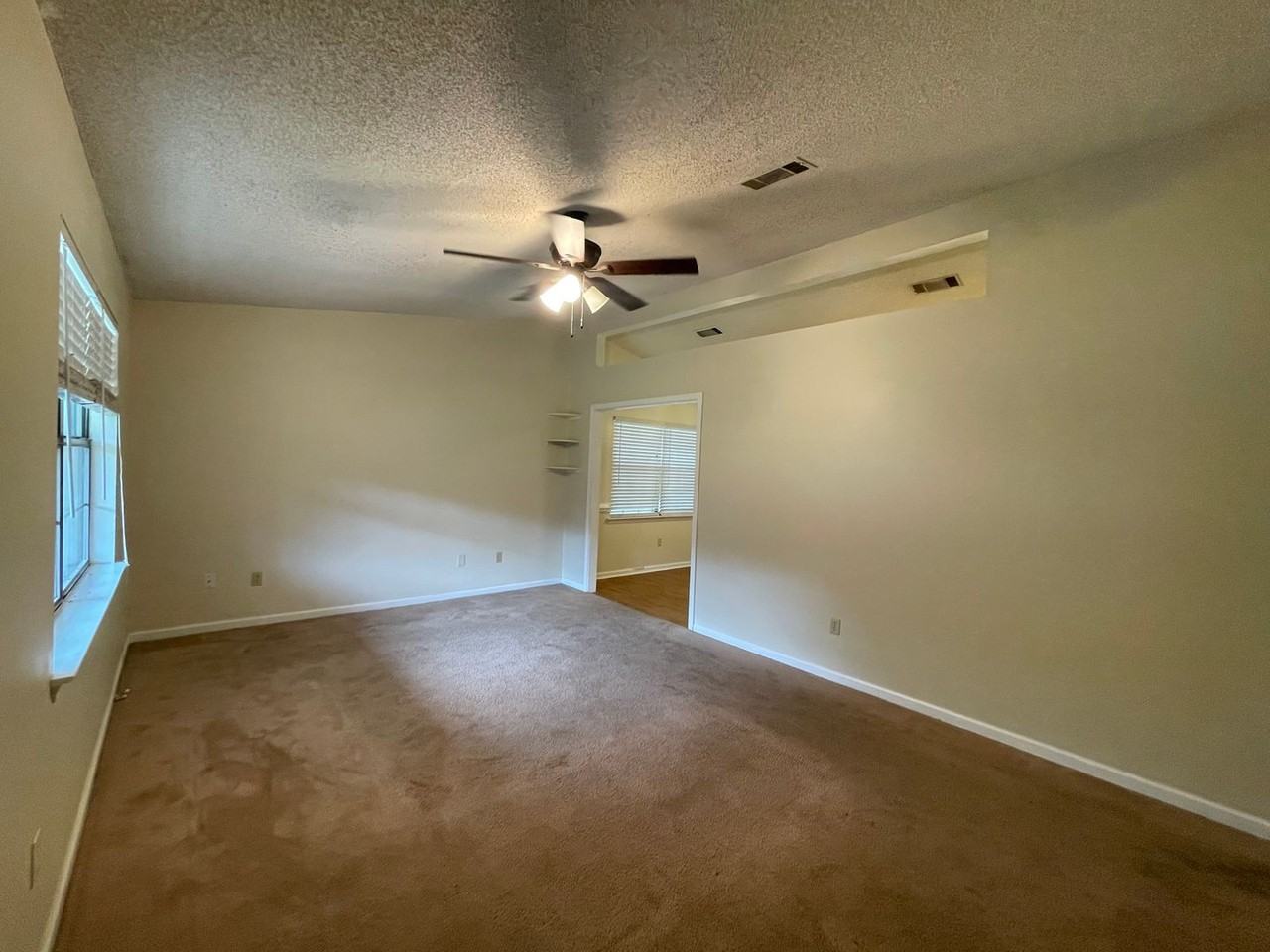 132 Bass Rd - Photo 2 of 14
