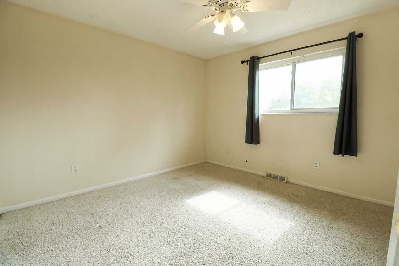 156 Sunflower Dr - Photo 4 of 18