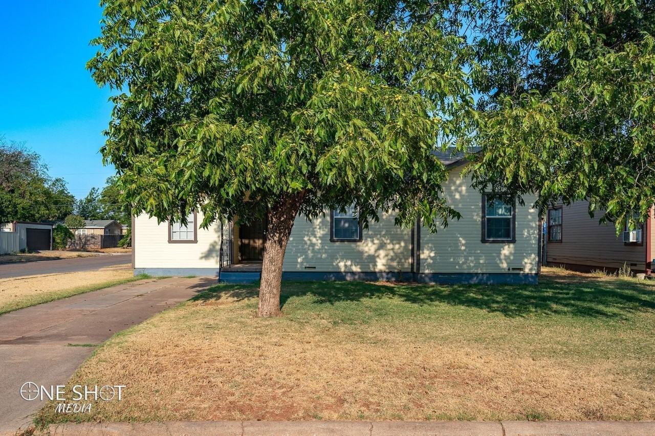 1402 Burger St - Photo 2 of 30