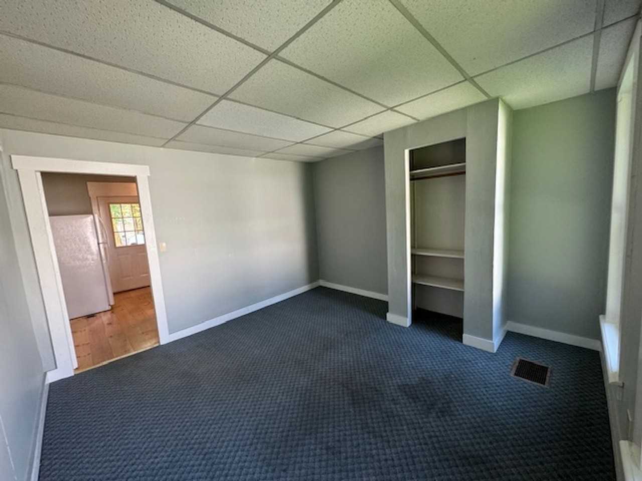 18 Maple St - Photo 7 of 9