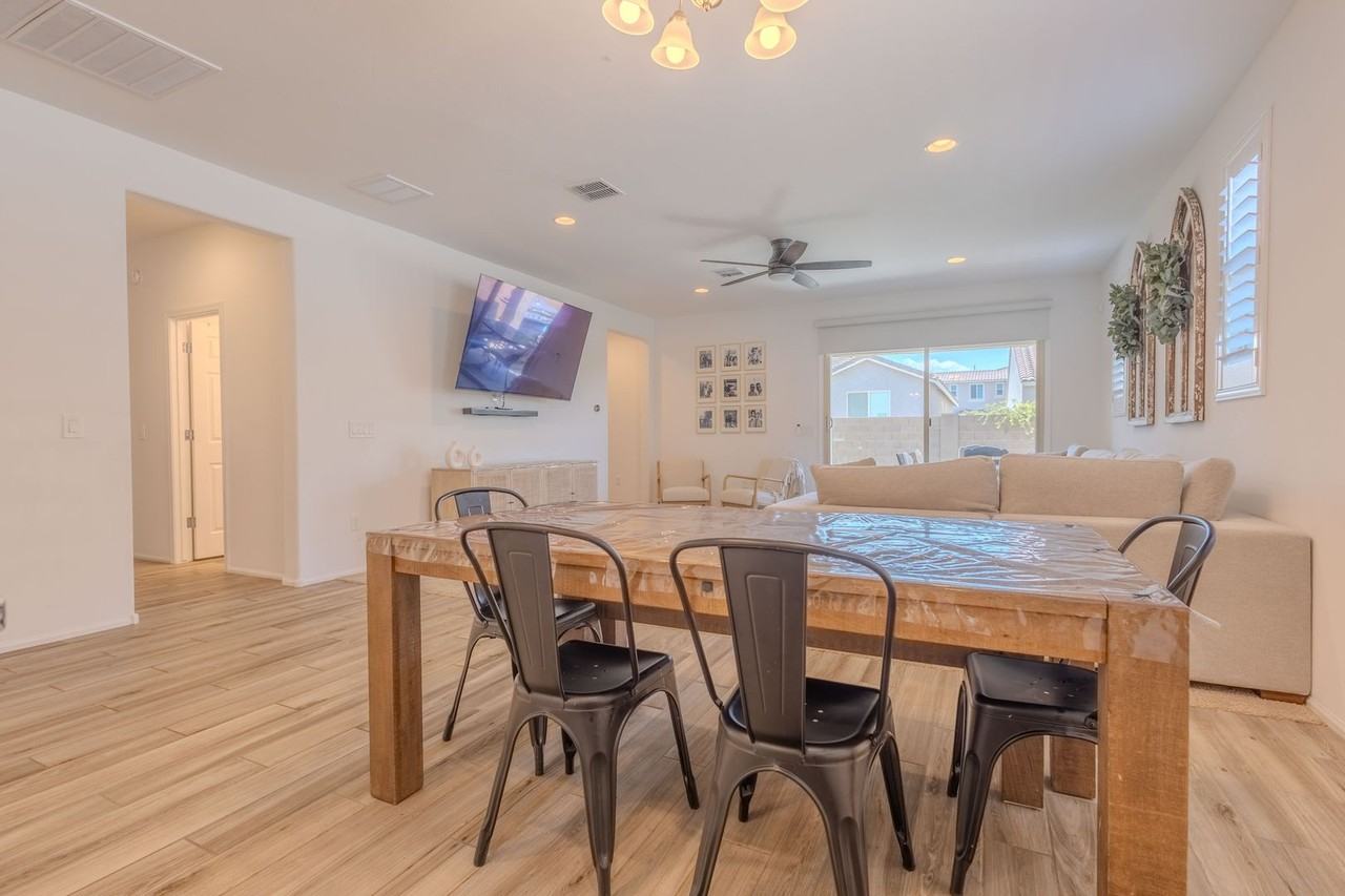 9970 E Camelback Trl - Photo 7 of 30