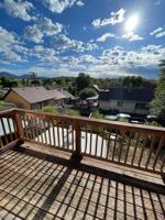 featured image of 440 W 4th St