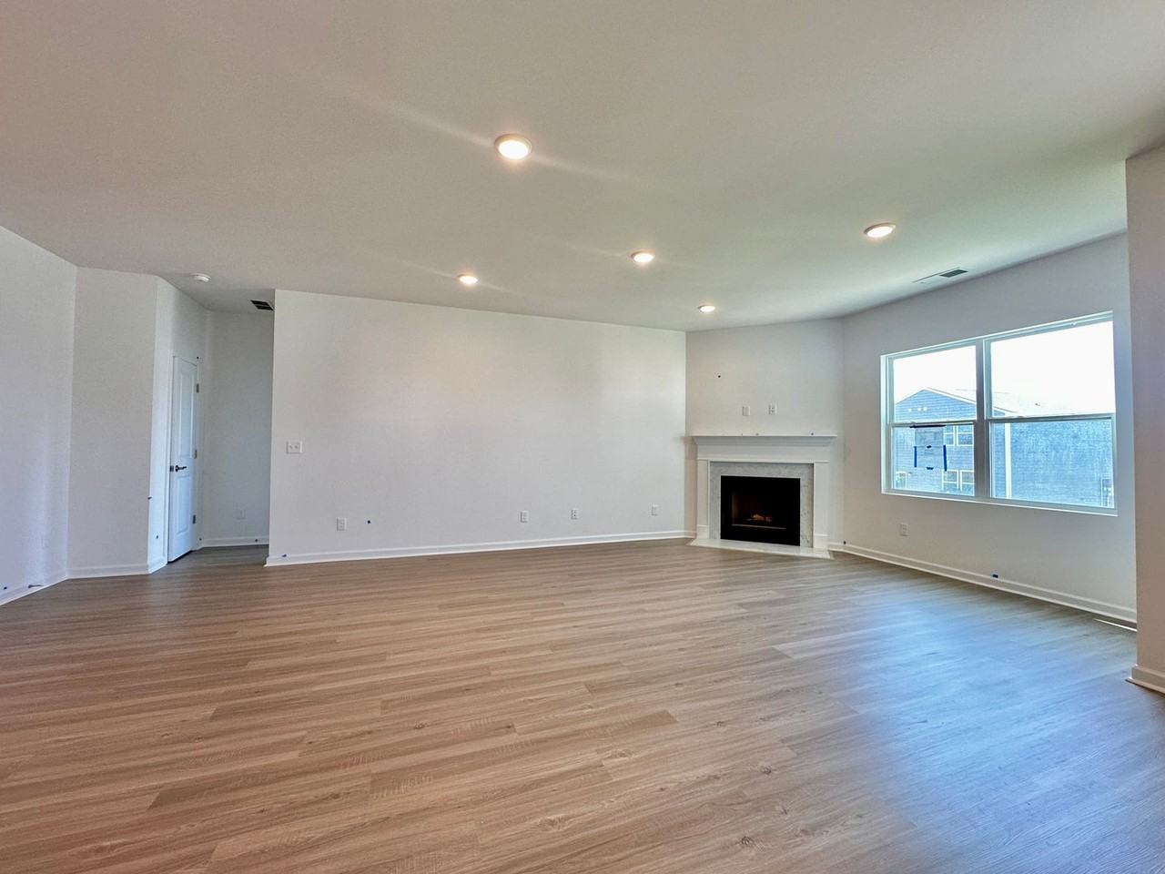 4187 Lively St - Photo 6 of 18