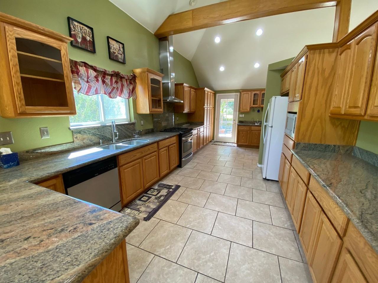 3832 Smith Ave - Photo 2 of 22