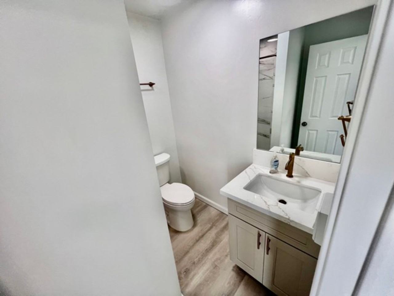 95-23 Waihau Street #11A - Photo 6 of 8