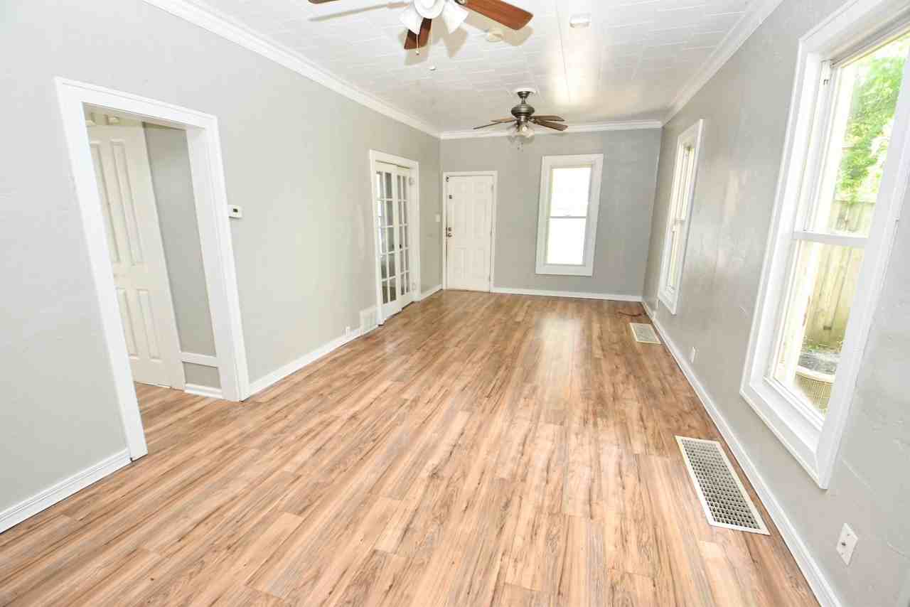1210 S 29th St - Photo 3 of 19