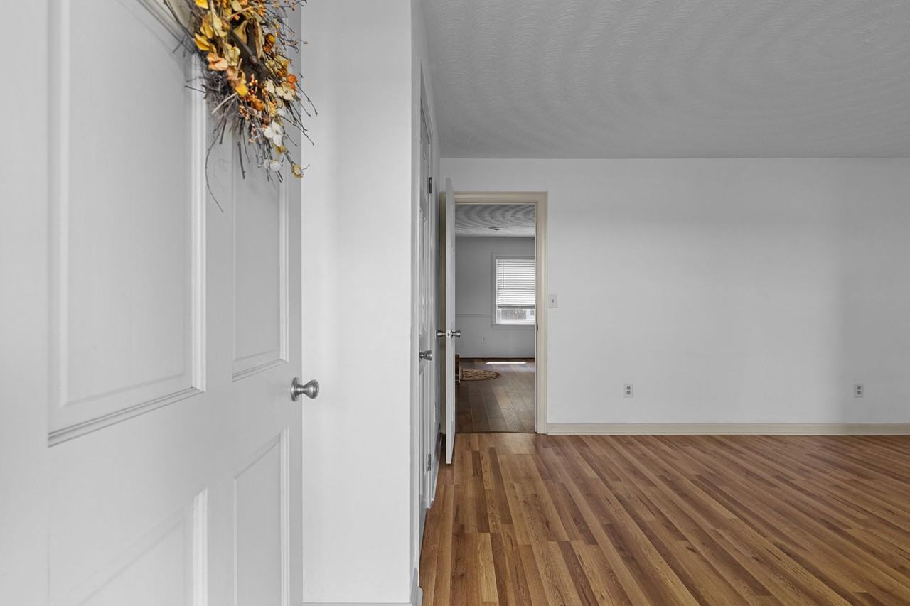 33494 Joyners Bridge Rd - Photo 2 of 38