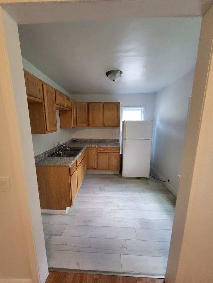 2920 Hoyt St - Photo 2 of 7