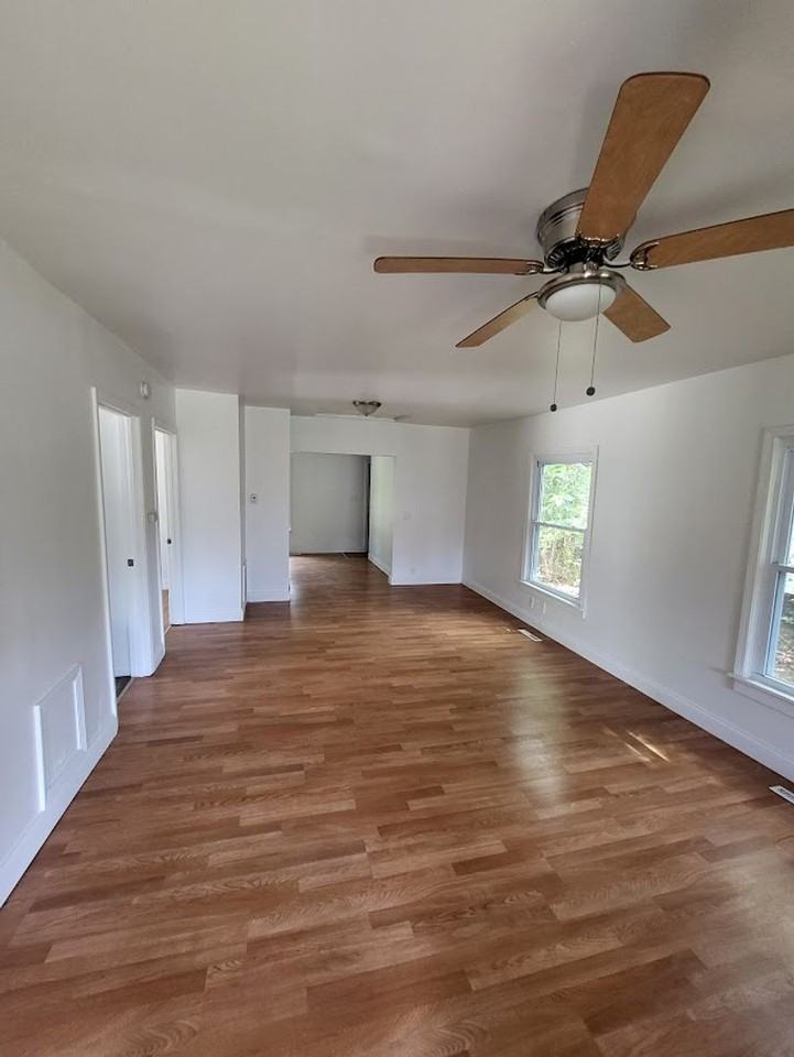 2920 Hoyt St - Photo 3 of 7