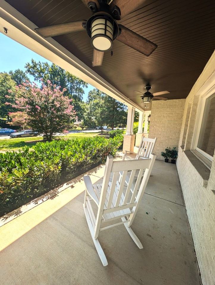 1901 Truman Rd - Photo 2 of 26