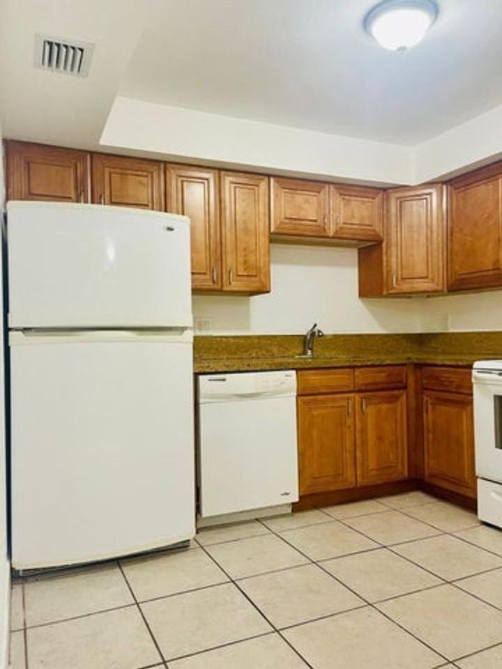 3323 Mallard Close - Photo 2 of 21