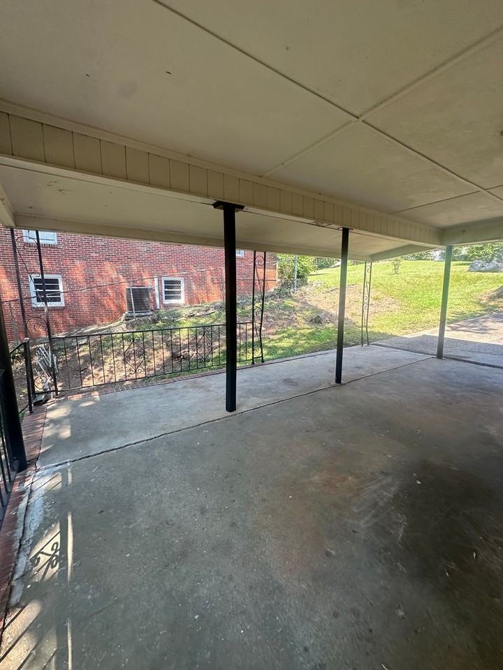 1216 Rainbow Pass - Photo 2 of 17