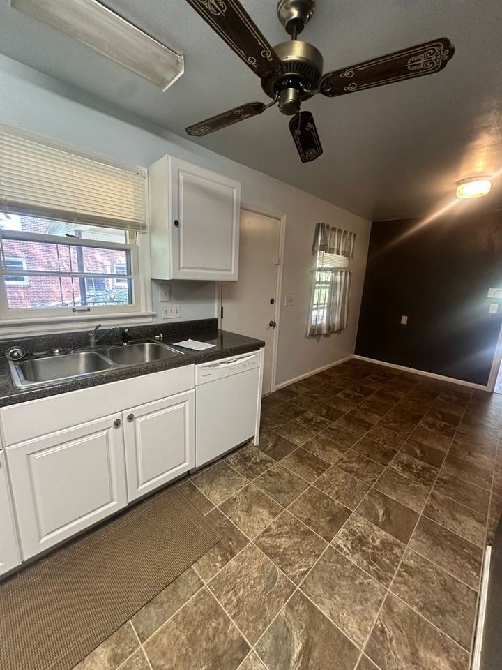 1216 Rainbow Pass - Photo 4 of 17