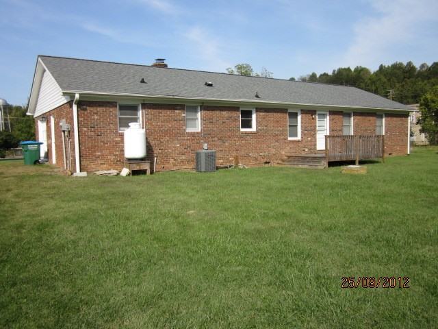 10 Spruce St - Photo 3 of 8