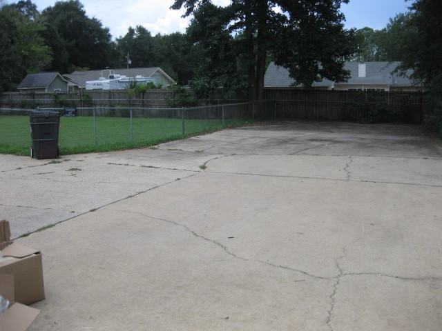 9780 Cascade Dr - Photo 3 of 14