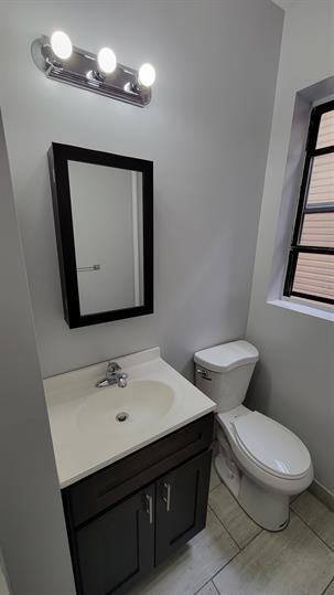 840 Kennedy - Photo 2 of 12