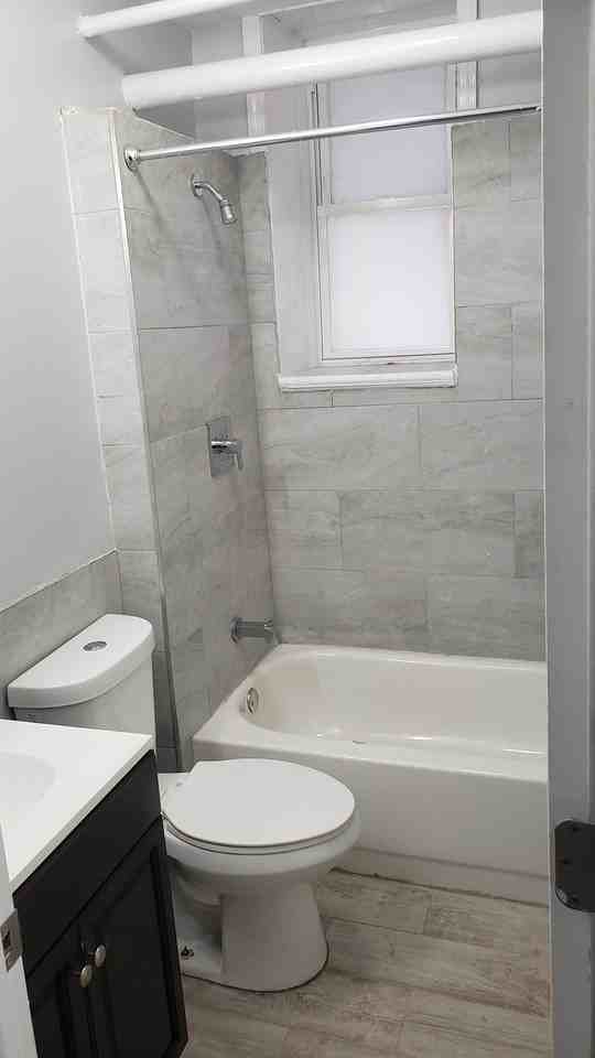 100 West 33rd Street - Photo 2 of 12