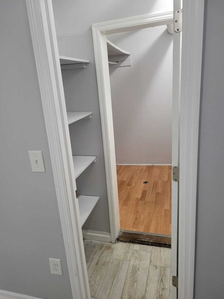 100 West 33rd Street - Photo 3 of 12