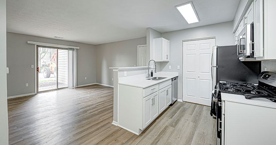 Carmel Landing Apartment Homes - Photo 3 of 35
