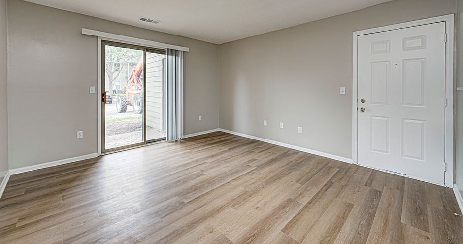 Carmel Landing Apartment Homes - Photo 5 of 35