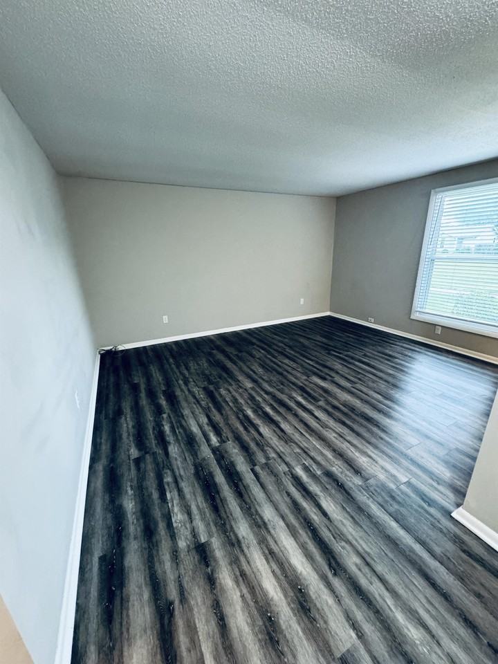 1430 Reckeweg - Photo 3 of 10