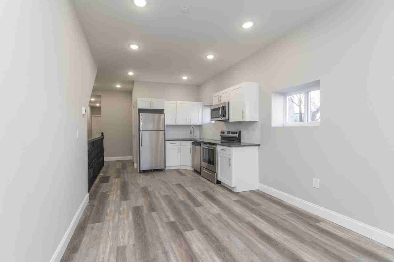 1540 West Tioga Street - Photo 2 of 14