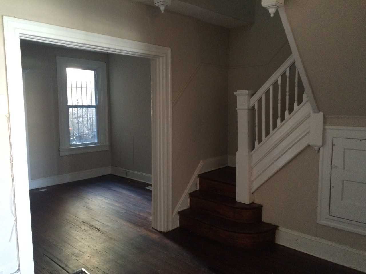 2037 E 31st St - Photo 3 of 13