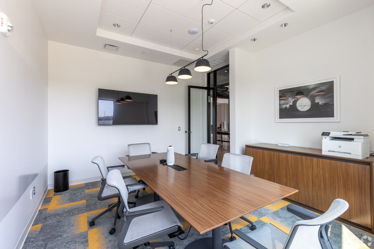 The Brooke on Bagley - Photo 4 of 9