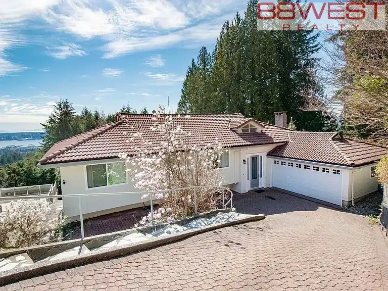 4525 Prospect Road - Photo 2 of 40