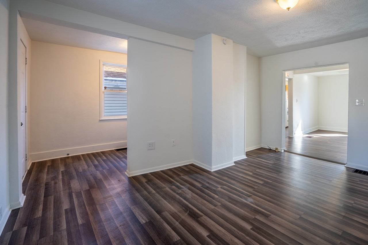 104 Linn Ave #104 - Photo 3 of 20