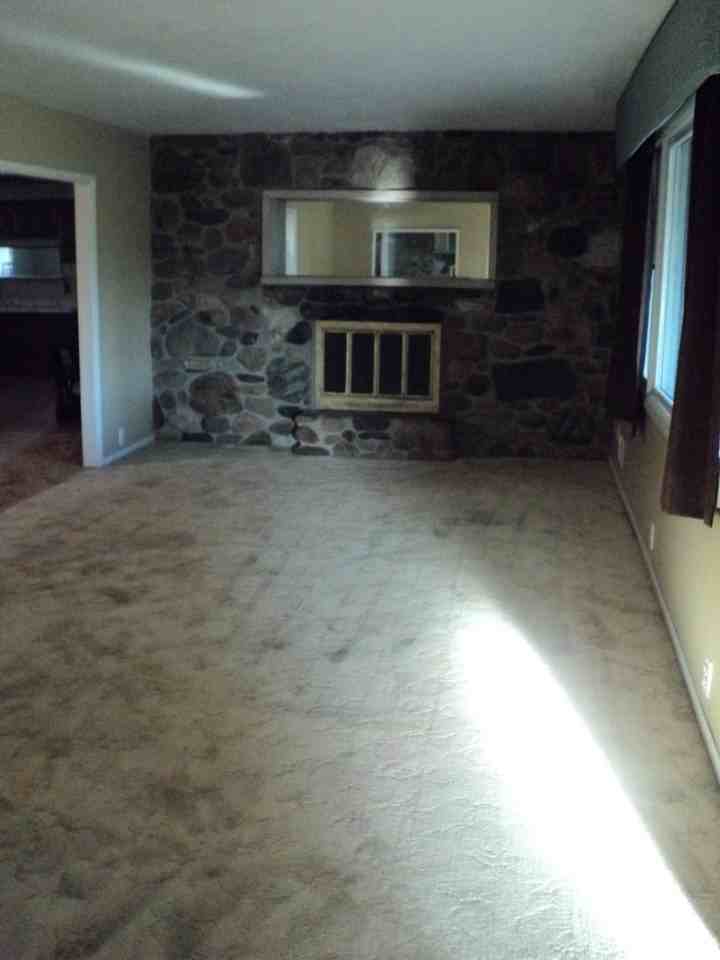 603 Lakeside Dr - Photo 3 of 14