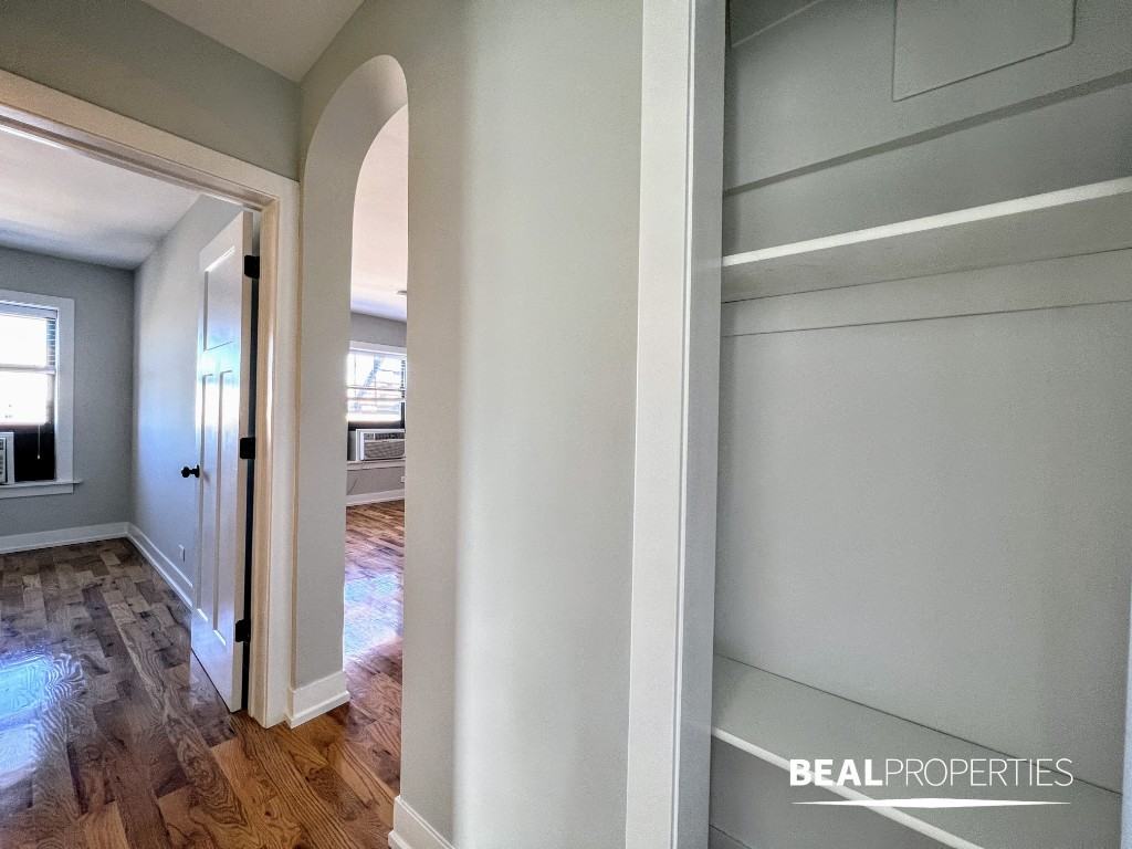 550 W Arlington Pl - Photo 2 of 11