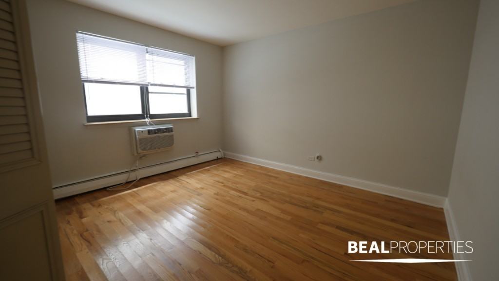 510 West Briar Place #CL1 - Photo 5 of 9