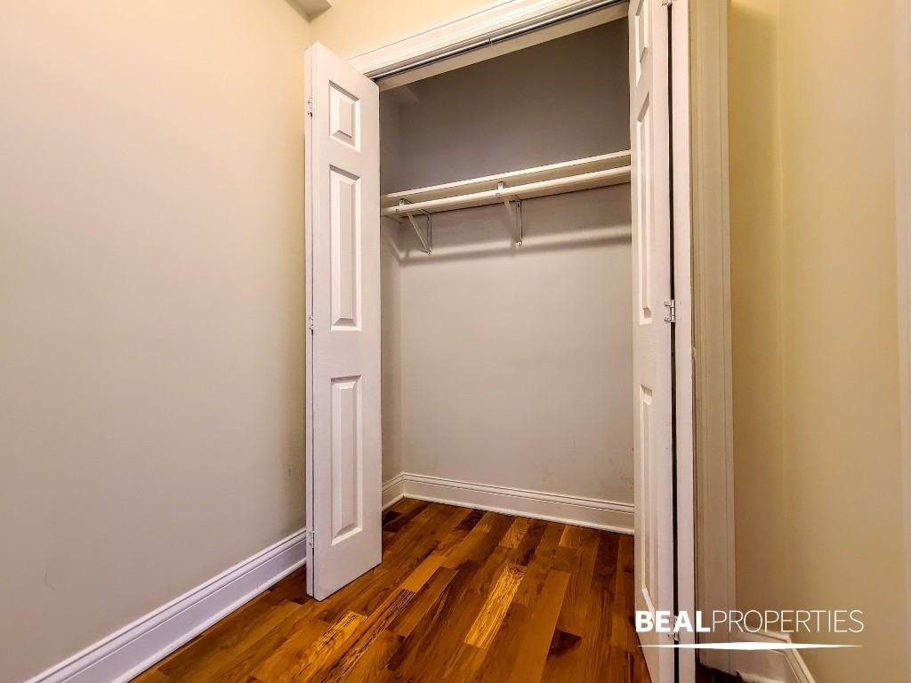 1347 North Dearborn Parkway #5 - Photo 6 of 10