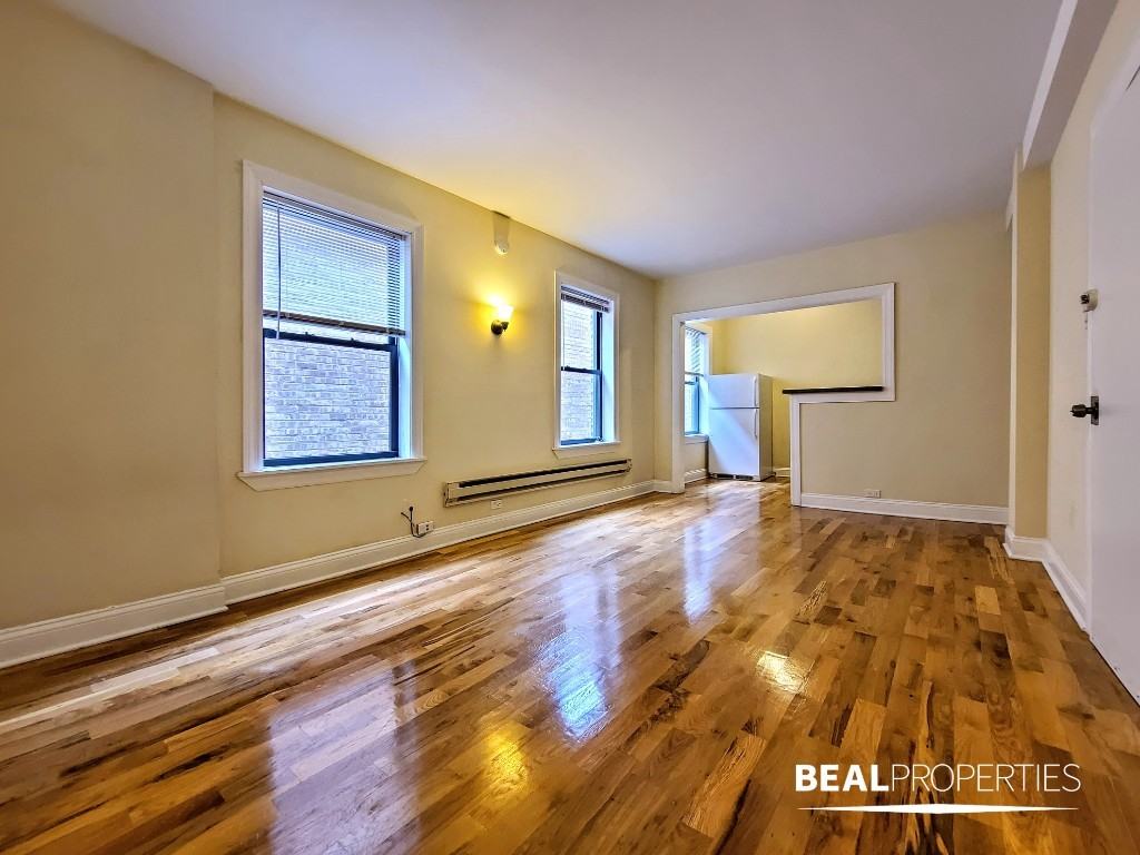 1347 North Dearborn Parkway #5 - Photo 7 of 10