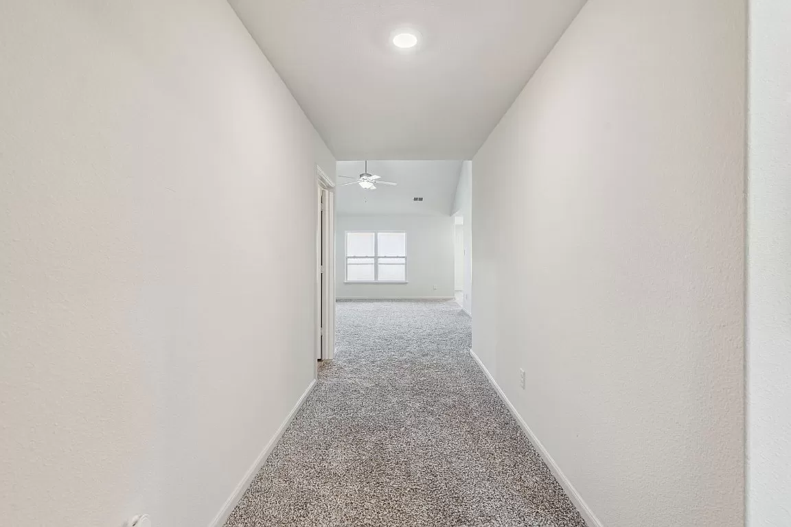 13624 Roosevelt Arch Drive - Photo 3 of 24