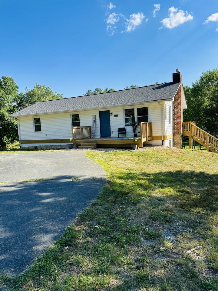 1014 Winterhawk Cir - Photo 3 of 14