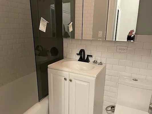 231 E 4th St #4C - Photo 4 of 5