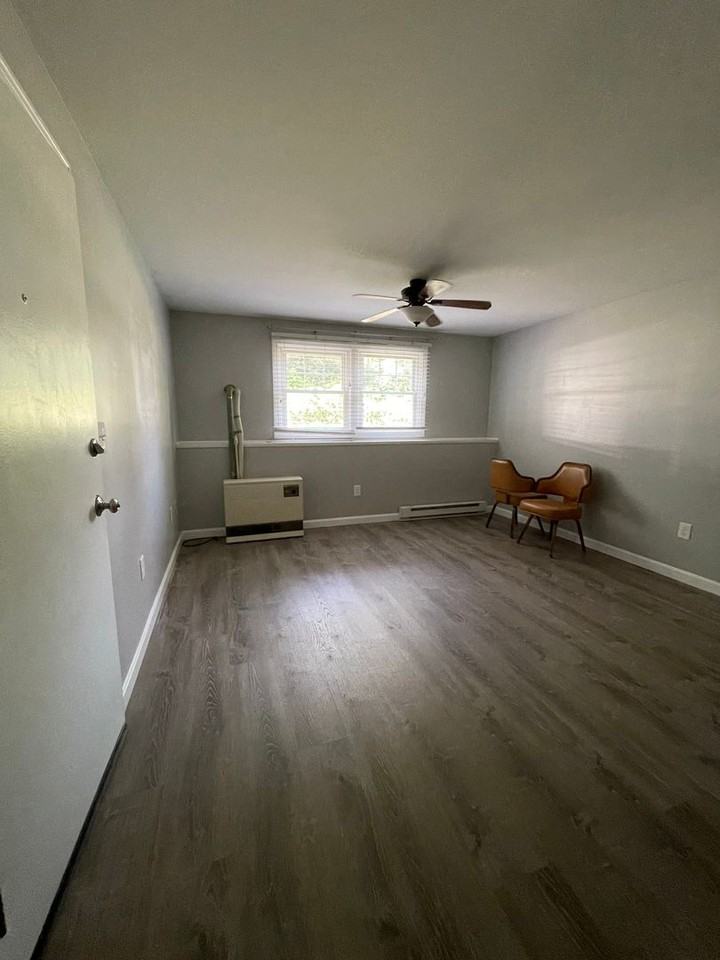 3 Philbrick Ln #1 - Photo 4 of 24
