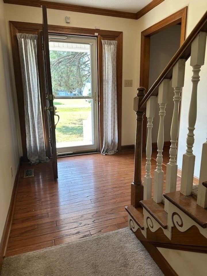 150 Woods Mill Rd - Photo 3 of 36