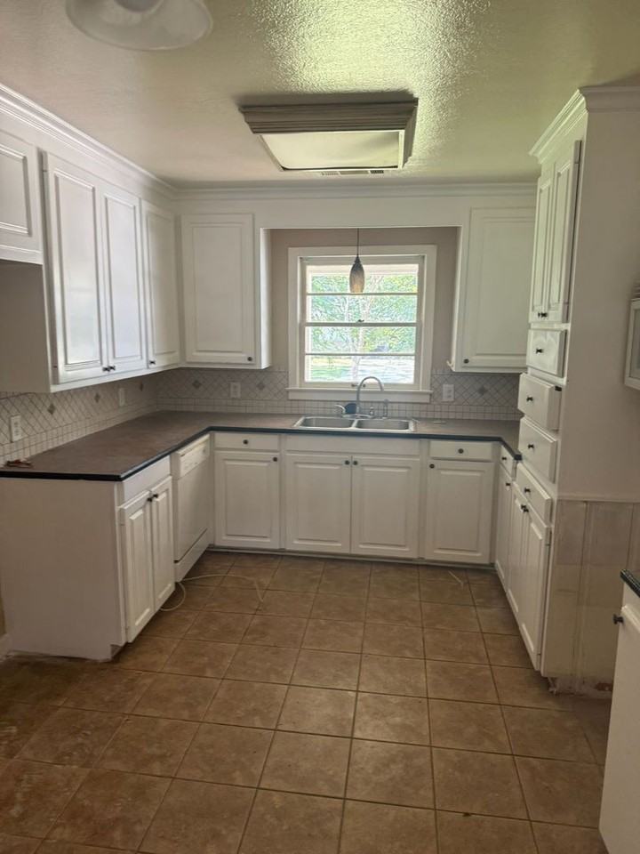 3416 36th Ave - Photo 2 of 12